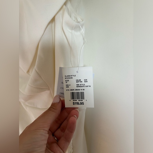 Short off shoulder crepe dress! Size 12. Brand new - Picture 4 of 6